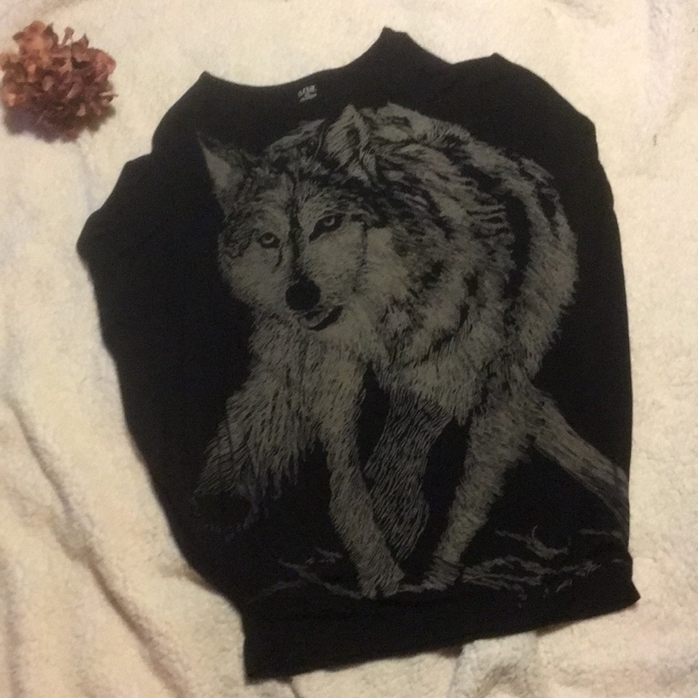 Balloon style WOLF  T-shirt
